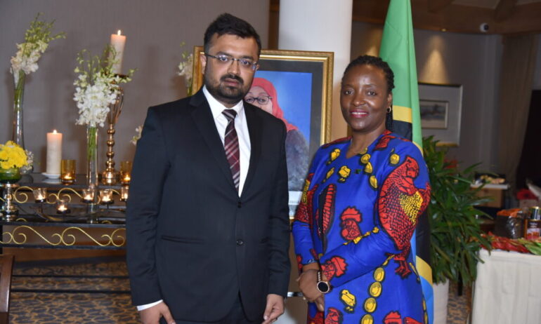 Mr. Anuj Kumar Agarwal, Trade Commissioner – Tanzania (India Africa Trade Council) hosted an evening to celebrate TANZANIA INDEPENDENCE DAY